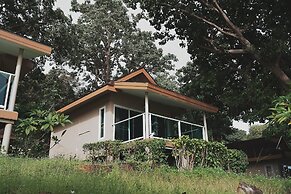 Bayview Resort Phi Phi Island - Beach Front Resort