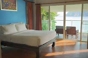Bayview Resort Phi Phi Island - Beach Front Resort