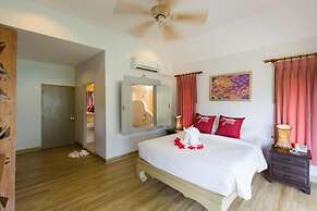 Bayview Resort Phi Phi Island - Beach Front Resort