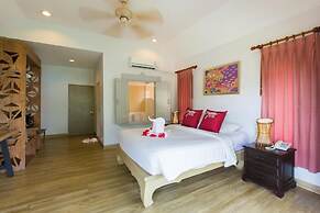 Bayview Resort Phi Phi Island - Beach Front Resort