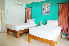 Bayview Resort Phi Phi Island - Beach Front Resort