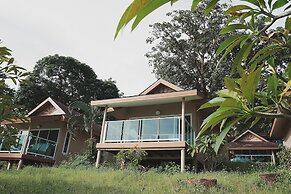 Bayview Resort Phi Phi Island - Beach Front Resort