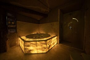 Roma Cave Suite Hotel