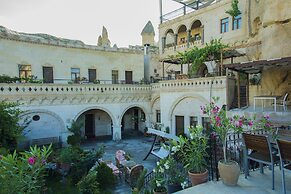 Roma Cave Suite Hotel