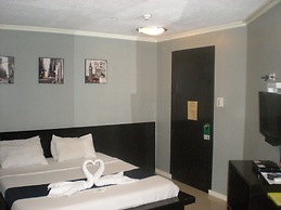 Richmond Plaza Hotel