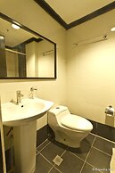 Richmond Plaza Hotel