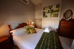 Emaroo Cottages Broken Hill