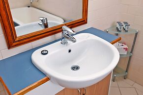 Emaroo Cottages Broken Hill