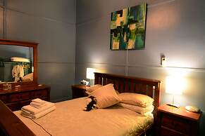 Emaroo Cottages Broken Hill