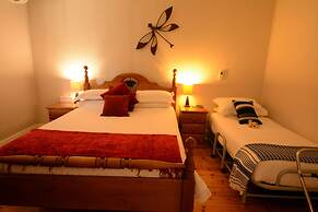 Emaroo Cottages Broken Hill