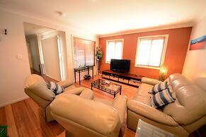 Emaroo Cottages Broken Hill