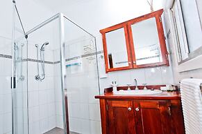 Emaroo Cottages Broken Hill