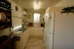 Emaroo Cottages Broken Hill