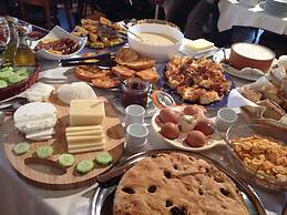 Anovolios Boutique Hotel