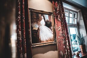 Cella Central Historic Boutique Hotel