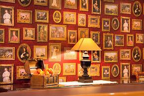 Cella Central Historic Boutique Hotel