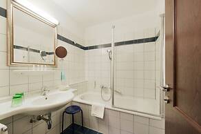 Cella Central Historic Boutique Hotel