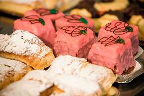 Cella Central Historic Boutique Hotel