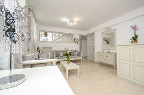 Golden Beach Studios