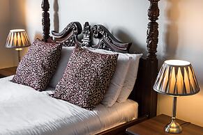 The Riviera Guest House