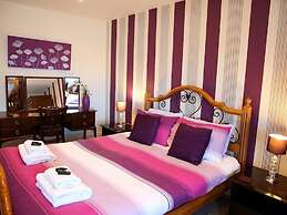 The Riviera Guest House