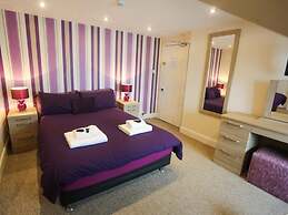 The Riviera Guest House