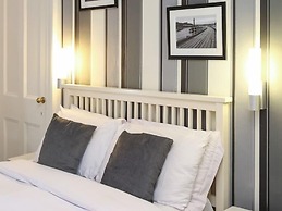 The Riviera Guest House