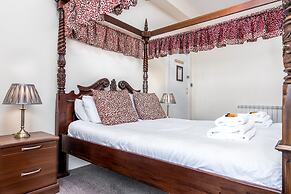 The Riviera Guest House