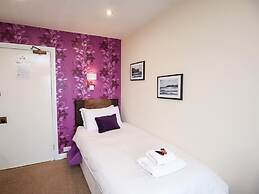 The Riviera Guest House