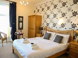 The Riviera Guest House