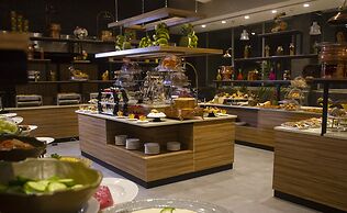 Ayass Hotel