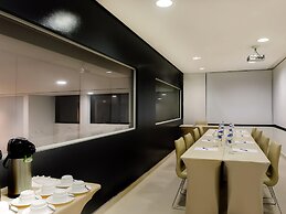 Ibis Curitiba Shopping