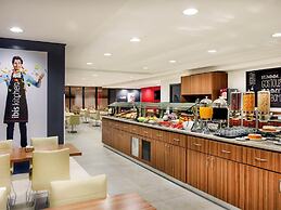 Ibis Curitiba Shopping