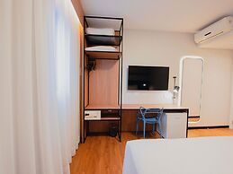 Ibis Curitiba Shopping