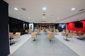 Ibis Curitiba Shopping