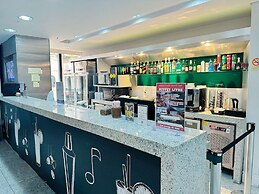 Ibis Curitiba Shopping