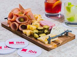 Ibis Curitiba Shopping