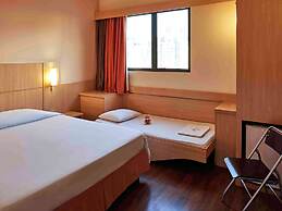 Ibis Curitiba Shopping