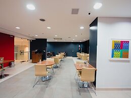 Ibis Curitiba Shopping