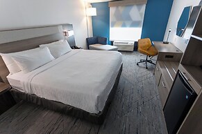 Holiday Inn Express & Suites Huntsville Airport by IHG