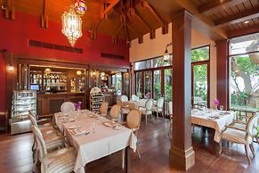 Raya Resort Beach front - The Most Green Resort in Cha-am