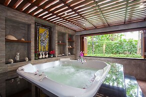 Raya Resort Beach front - The Most Green Resort in Cha-am