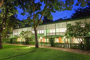 Raya Resort Beach front - The Most Green Resort in Cha-am