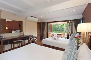 Raya Resort Beach front - The Most Green Resort in Cha-am