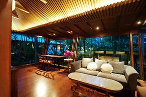 Raya Resort Beach front - The Most Green Resort in Cha-am