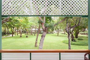 Raya Resort Beach front - The Most Green Resort in Cha-am