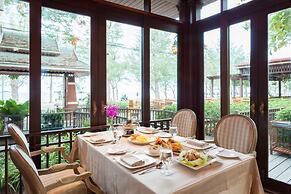 Raya Resort Beach front - The Most Green Resort in Cha-am