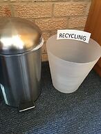 Golden Chain Aalana Motor Inn