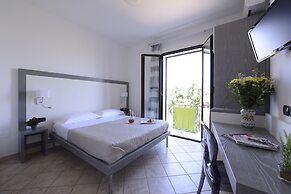 Oasis Hotel Residence & Resort