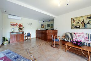 Oasis Hotel Residence & Resort